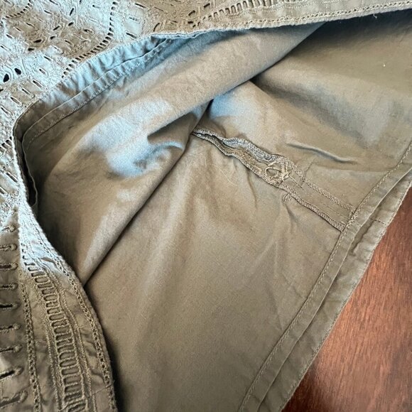Women's Gap Olive Green eyelet mini skirt, Size 6 - Picture 4 of 8